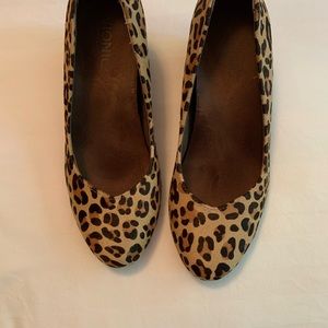 Vionic Animal Print Wedge Pumps Size 8